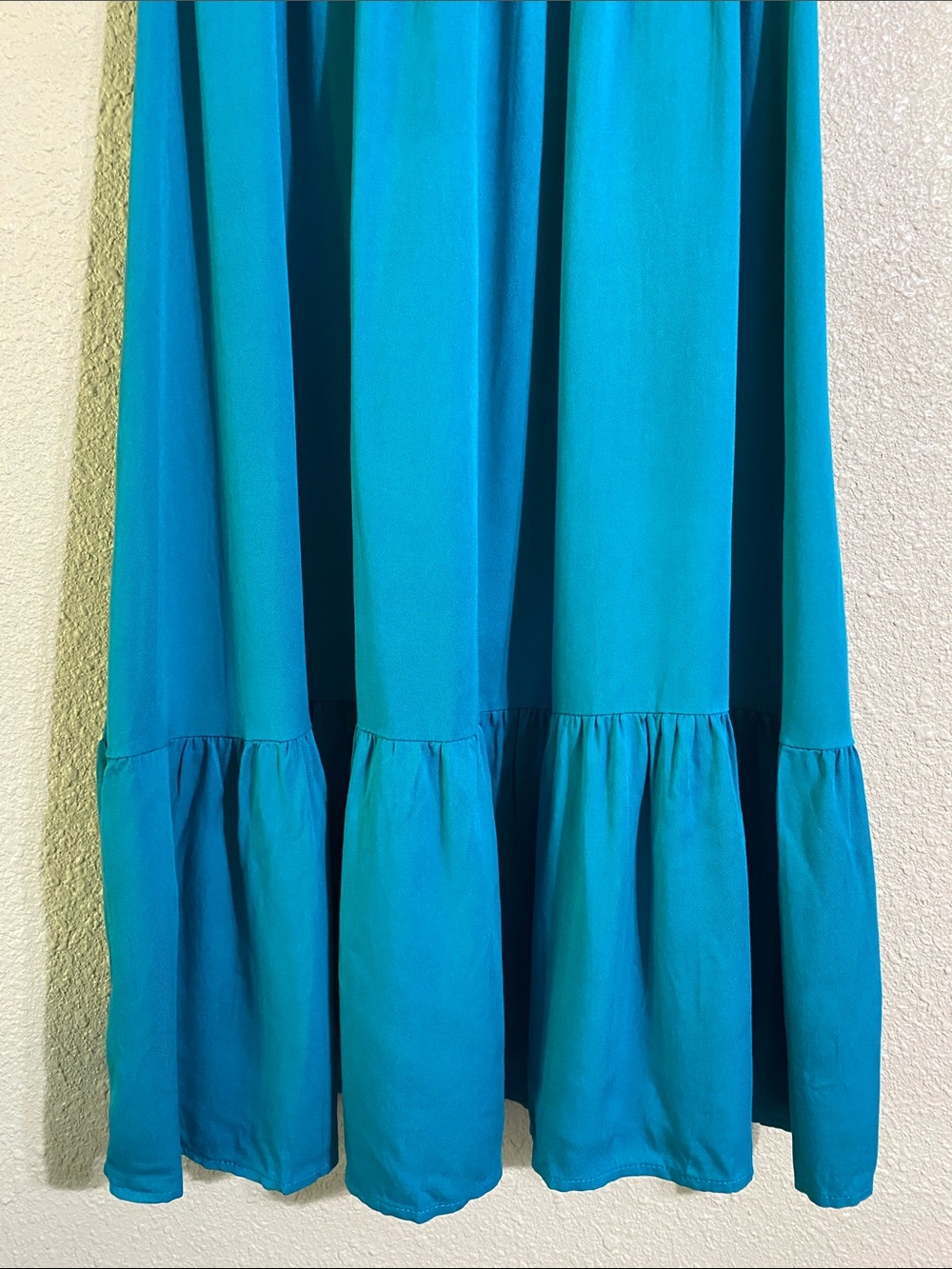 Turquoise Ruched Bodice with Ruffle Hem Midi Dress Size L - Picture 9 of 10
